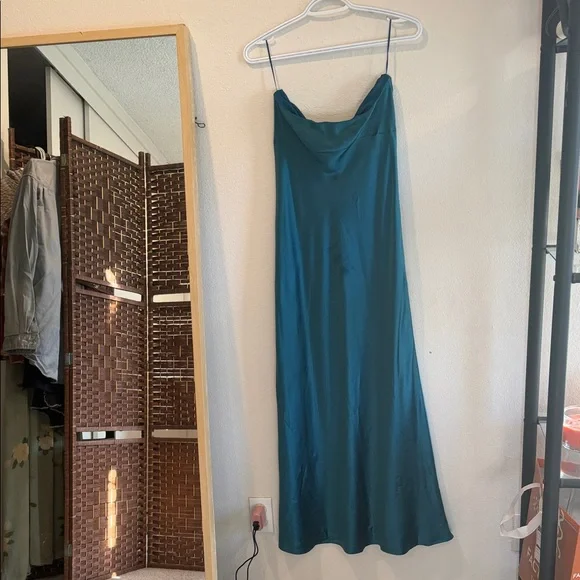 Reformation 💯 silk Teal Midi Dress - Picture 7 of 13